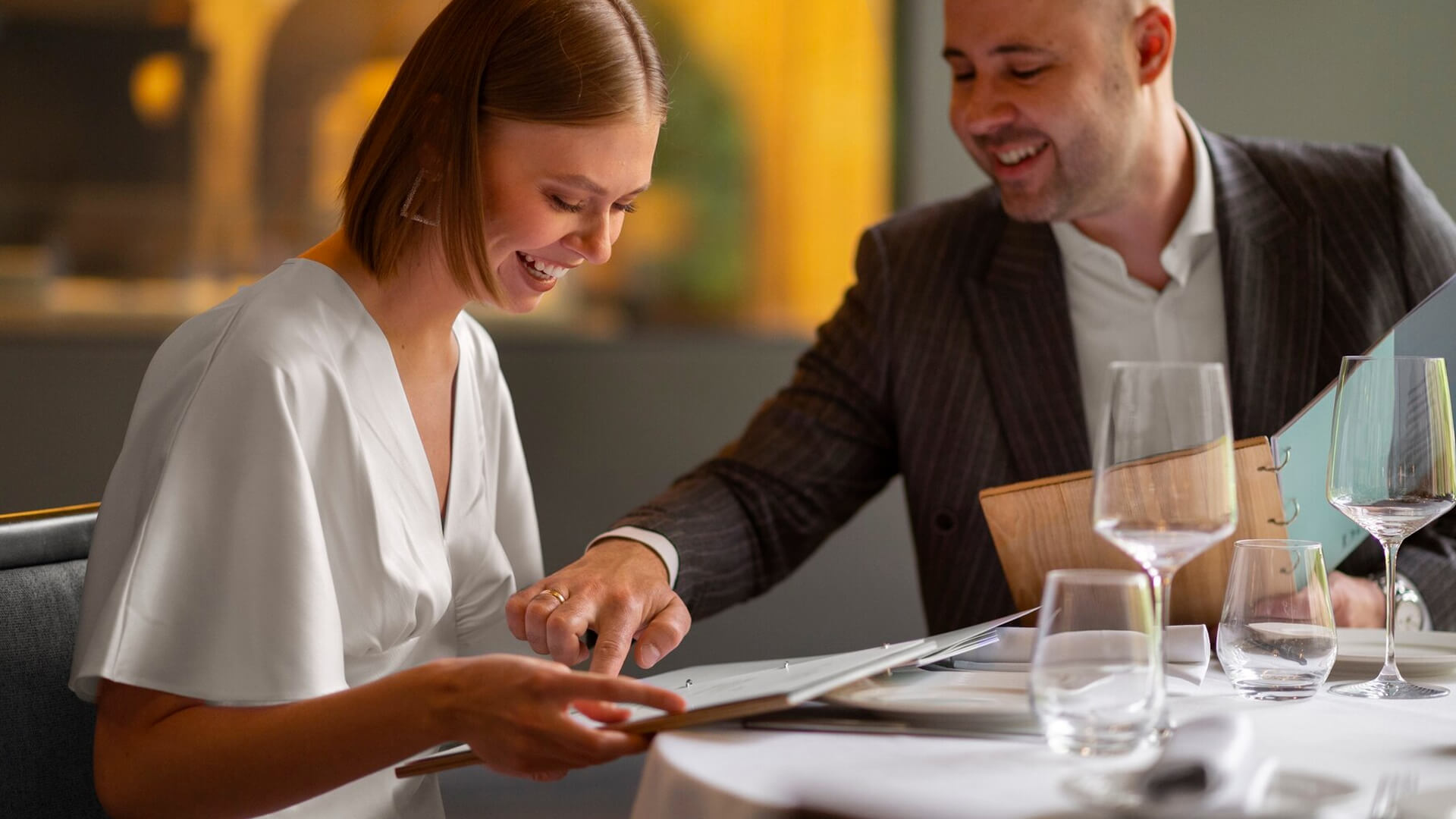 Hotel restaurants vs. stand-alone